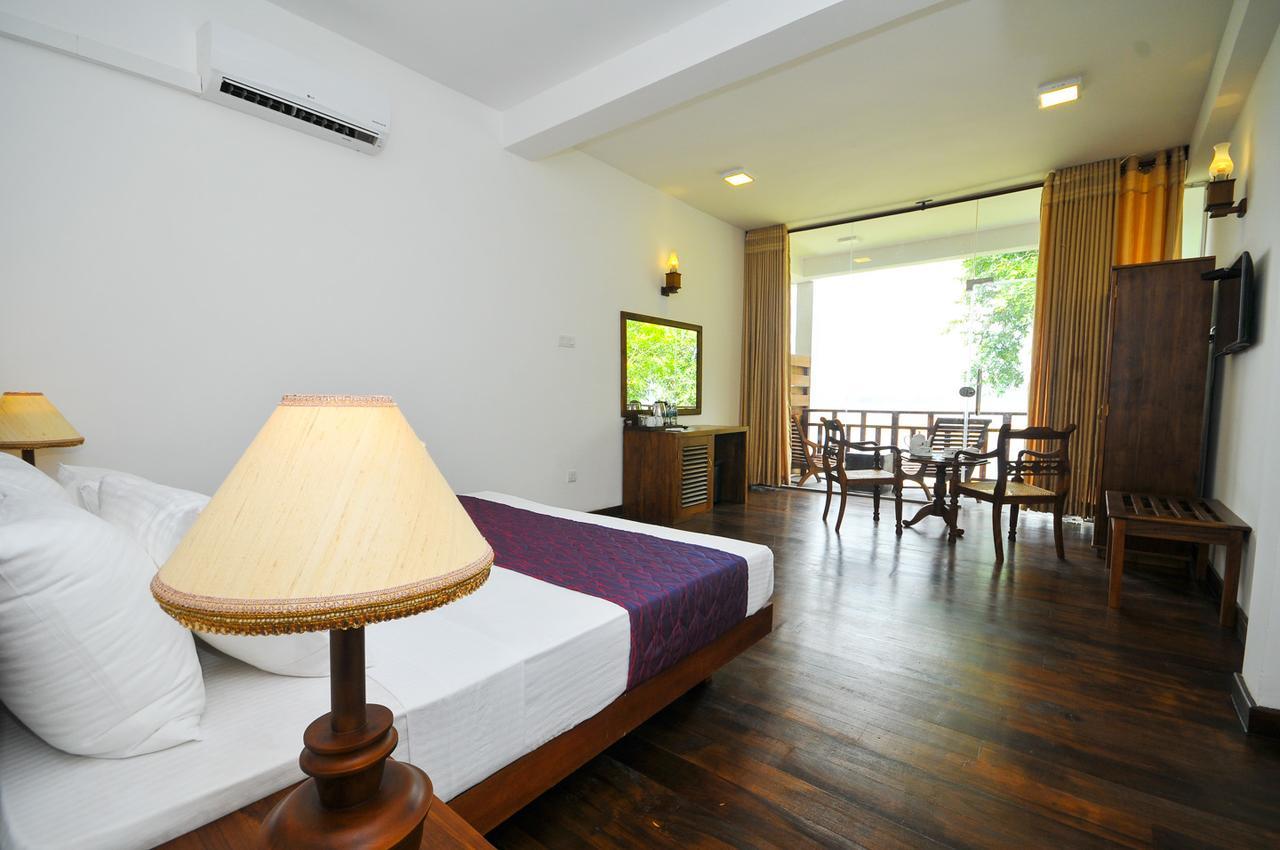 טיסמהרמה Yala Oga Reach Hotel מראה חיצוני תמונה